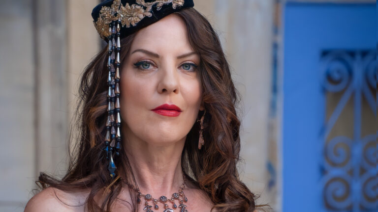 Pauline Koning releases Arabic single “Amwaj” with stunning video in Tunisia